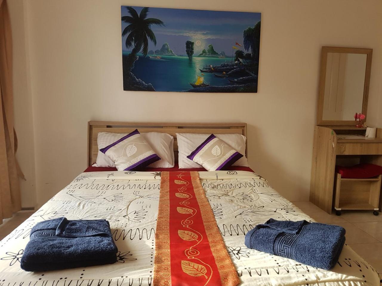 Sunshine Guesthouse Patong Zewnętrze zdjęcie