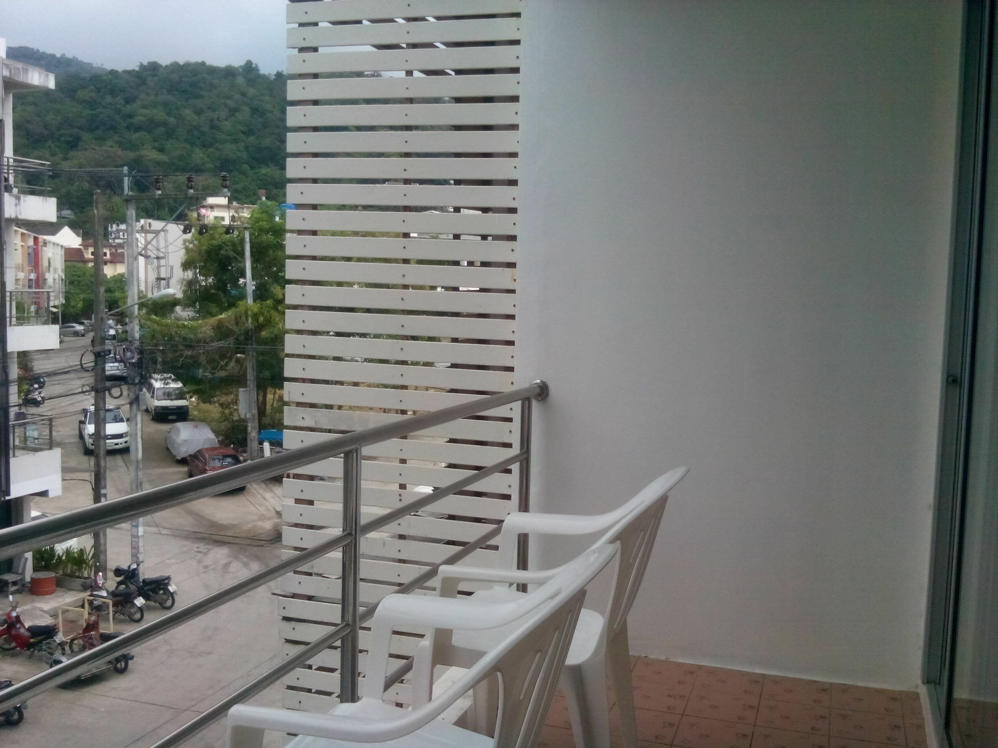 Sunshine Guesthouse Patong Zewnętrze zdjęcie
