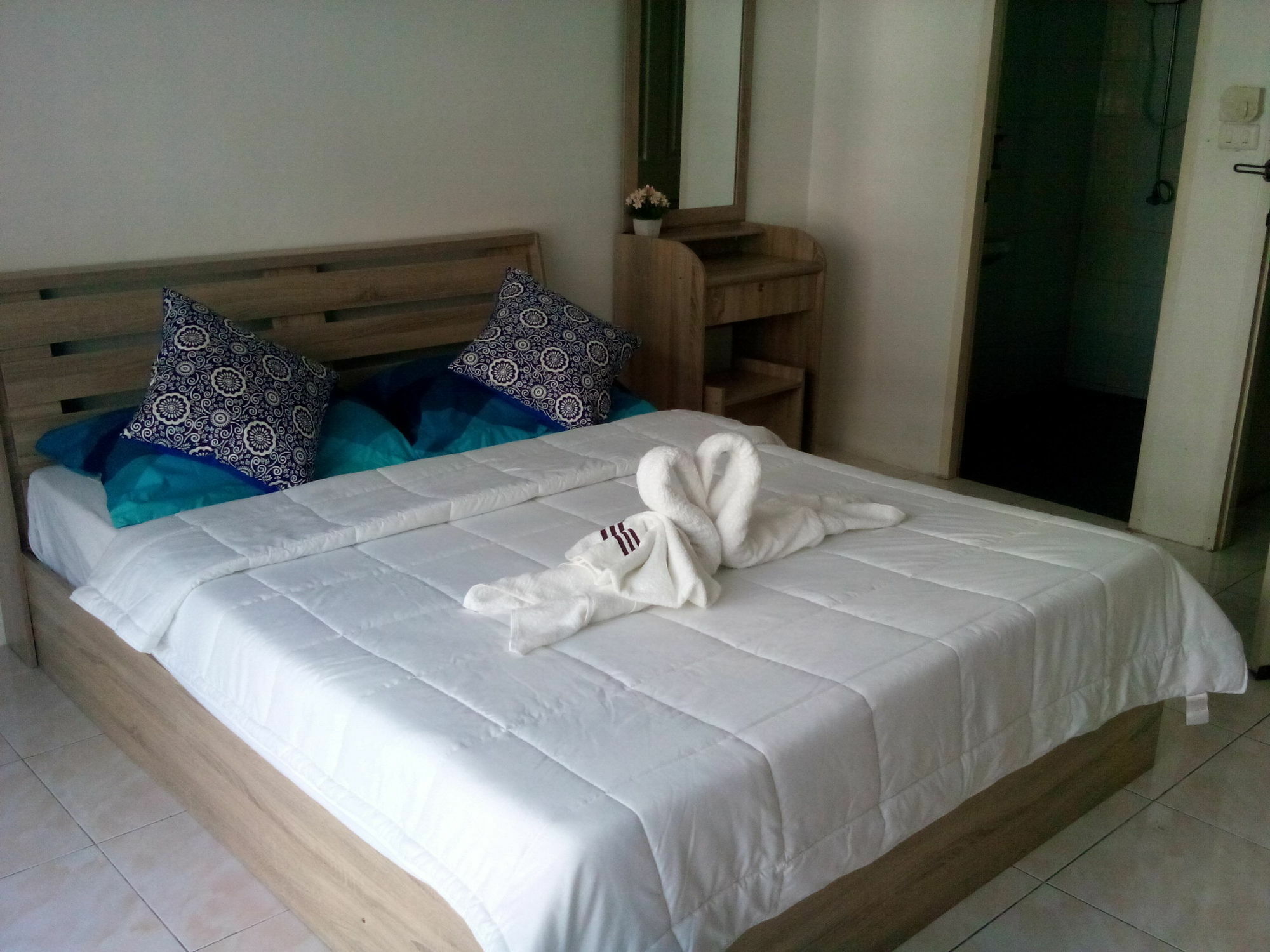 Sunshine Guesthouse Patong Zewnętrze zdjęcie