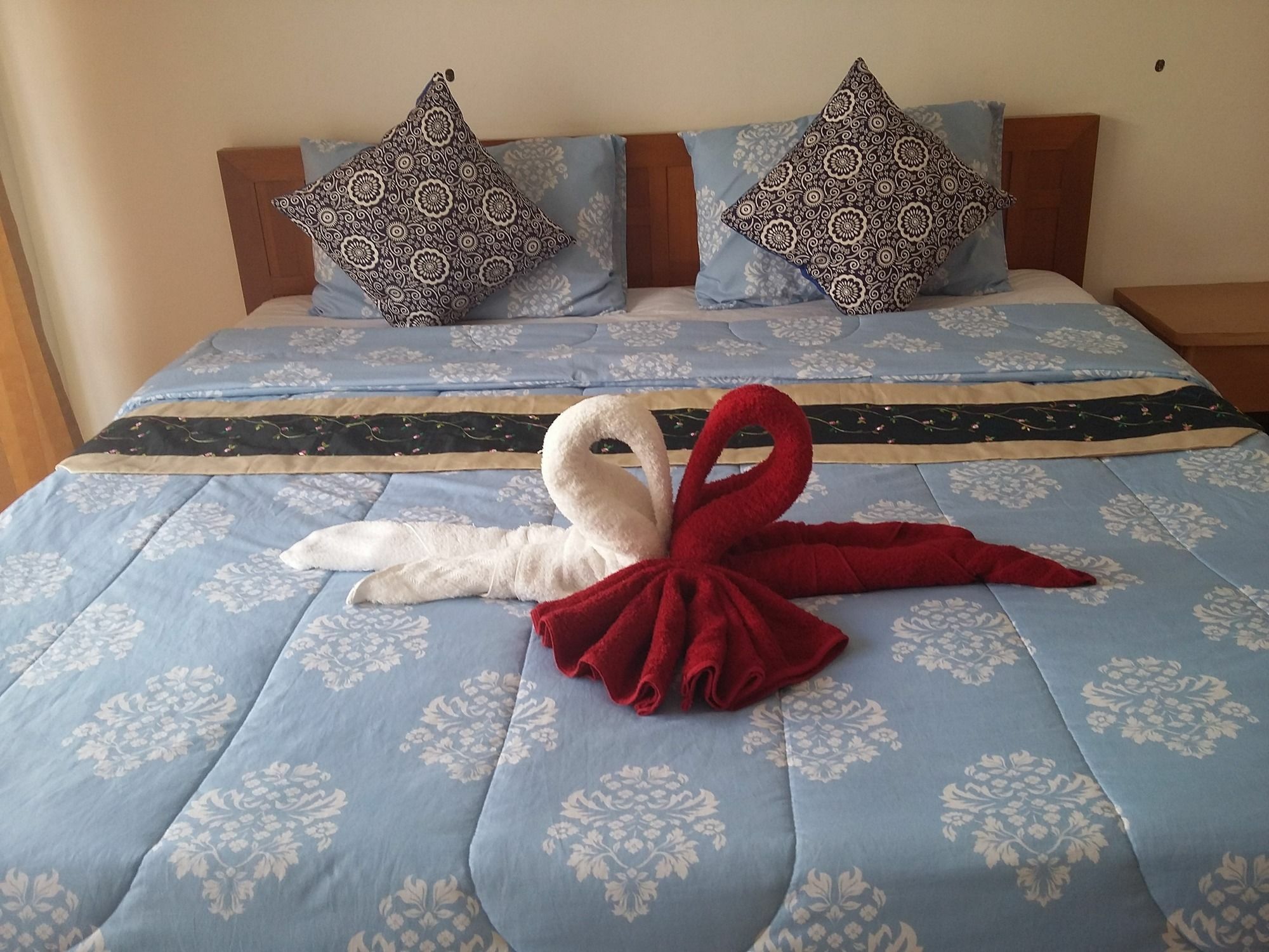 Sunshine Guesthouse Patong Zewnętrze zdjęcie