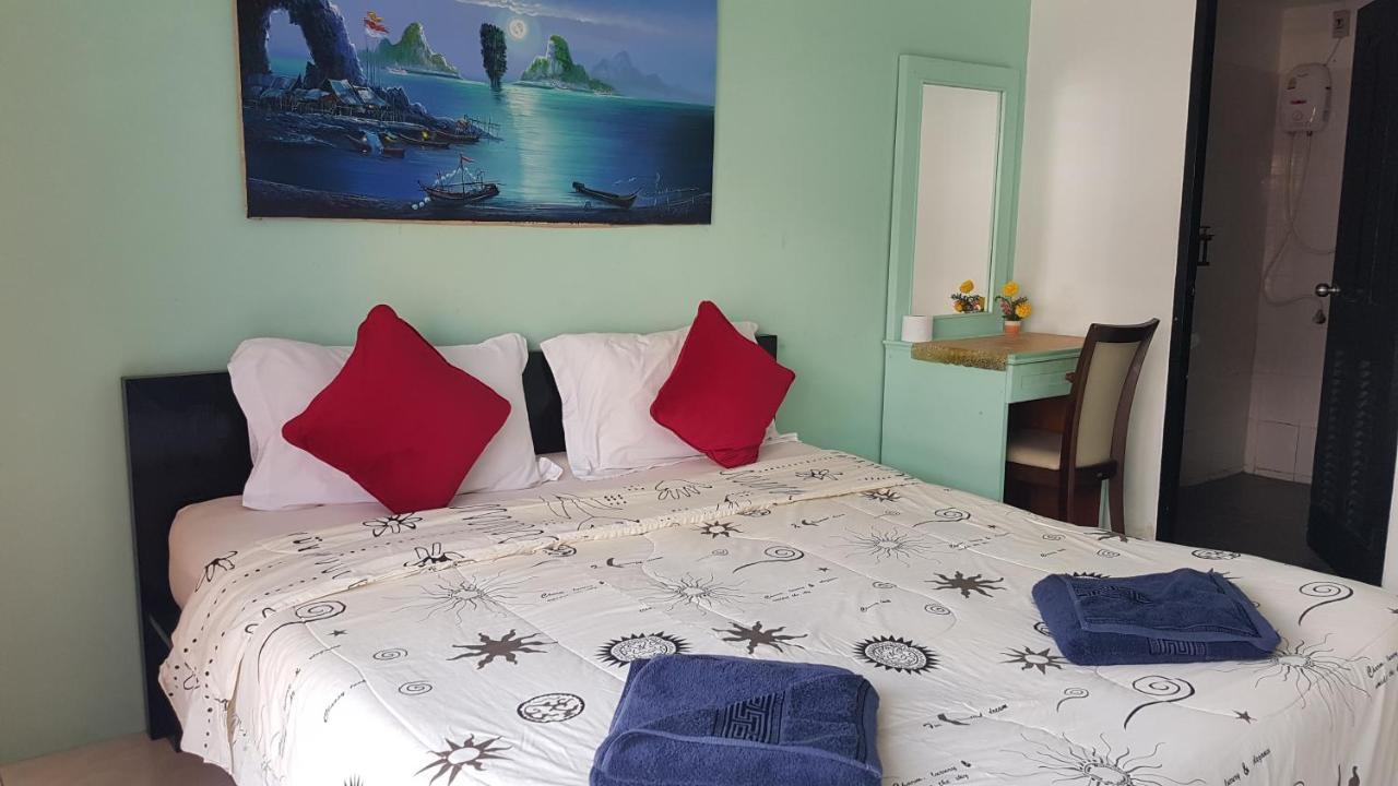 Sunshine Guesthouse Patong Zewnętrze zdjęcie